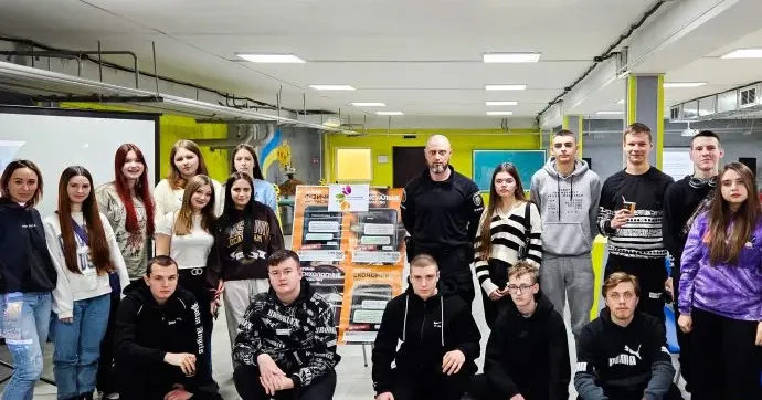 Фото Краснокутської селищної ради Домашнє насильство: що потрібно знати молоді на порталі Gromada Group