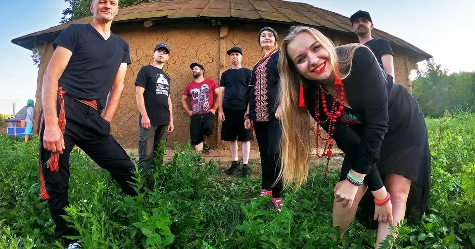 Фото Facebook Краснокутського гурту ЯРИ "Де земля тремтить": альбом краснокутського гурту ЯРИ став переможцем конкурсу "Культура. Регіони" на порталі Gromada Group