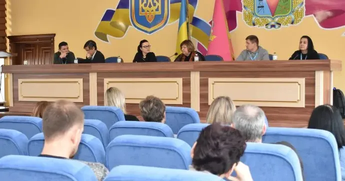 Фото Краснокутська селищна рада У Краснокутській громаді в співпраці з ЮНІСЕФ обговорили важливі питання життя спільноти на порталі Gromada Group