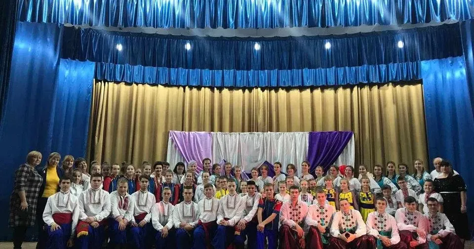 Джерело: Краснокутський ЦДЮТ Позашкільна Освіта Юні таланти зібрали кошти на благородну ціль - допомогти військовим України.